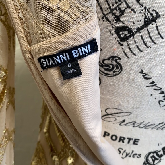 Gianni Bini Beige and Gold sequin cocktail dress never been worn - Picture 7 of 9